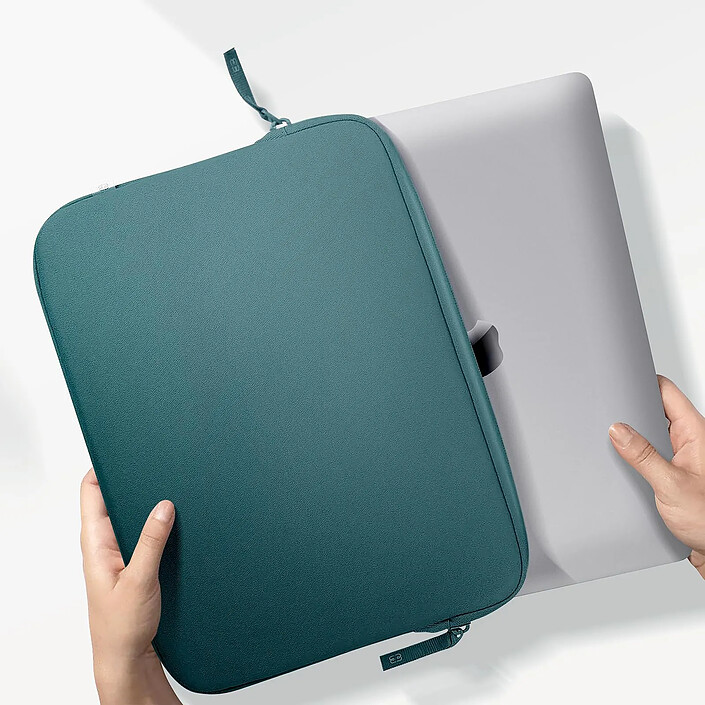Avis MW Pochette pour MacBook Air 15 en Mousse Écologique Basics ²Life Vert Foncé