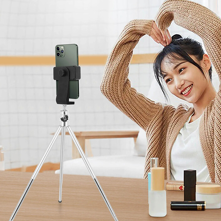 Avis LinQ Trépied Bureau Smartphone Rotatif à 360° Pieds Extensibles  Argent