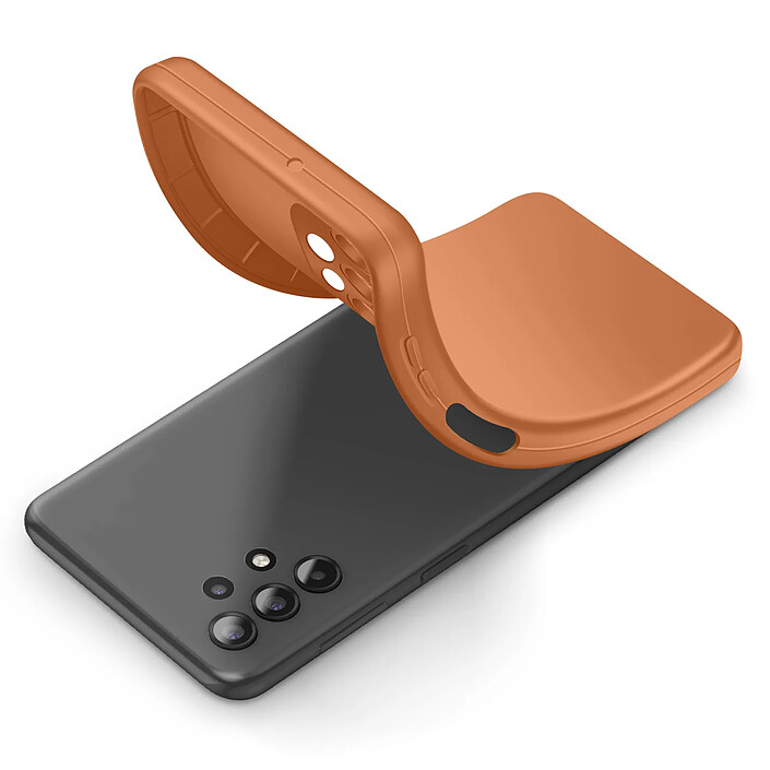 Avizar Coque pour Galaxy A13 / A04s en Silicone Souple avec Renfort Bloc Caméra Marron pas cher