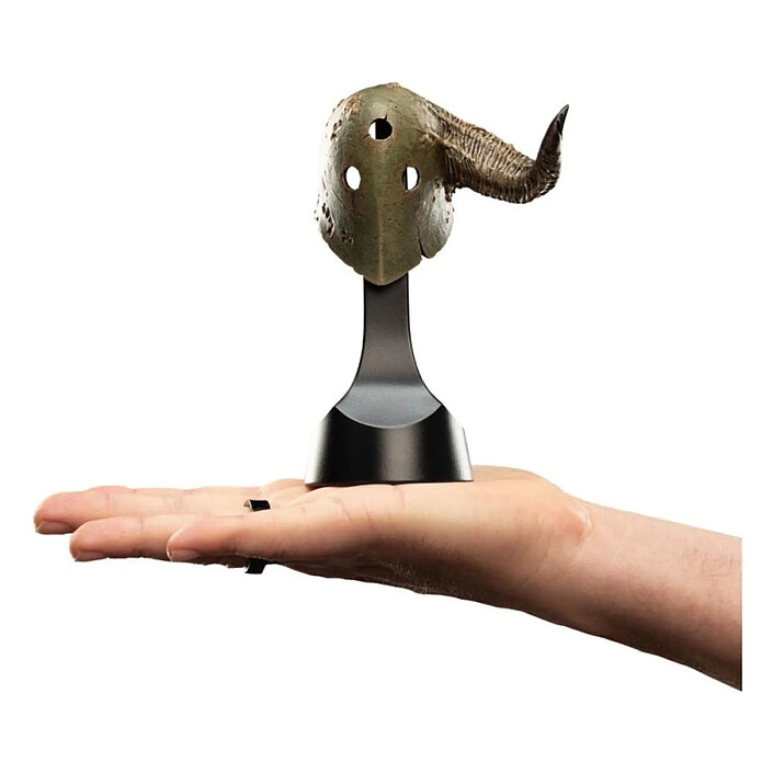 Figurines