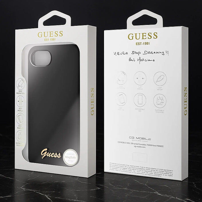 Guess Coque MagSafe pour iPhone 17e en Silicone Soft Touch avec Logo Métal Élégant Noir pas cher