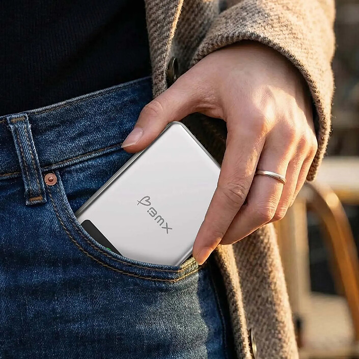 BMX Batterie Externe MagSafe SolidSafe 5000mAh Qi2 15W avec Écran LCD et Câble USB-C Argent pas cher