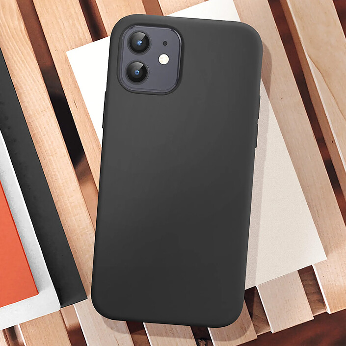 Avis JUST IN CASE Coque pour iPhone 12 / 12 Pro en TPU Compatible Charge Sans Fil KickLite Noir