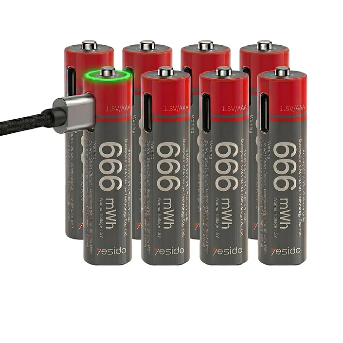 Yesido Lot de 8 Piles AA Lithium-Ion 440mAh 1.5V 666mWh Rechargeables USB-C Noir / Rouge