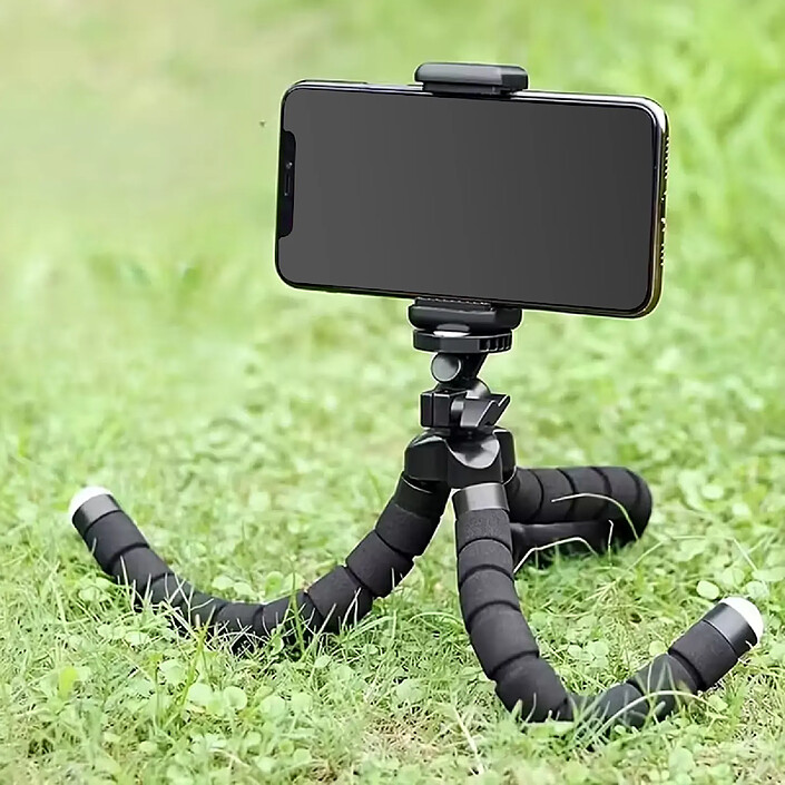 ONEPLUS Perche à Selfie Extensible avec Fonction Trépied Dépliable Rotative 360° Noir / Blanc pas cher