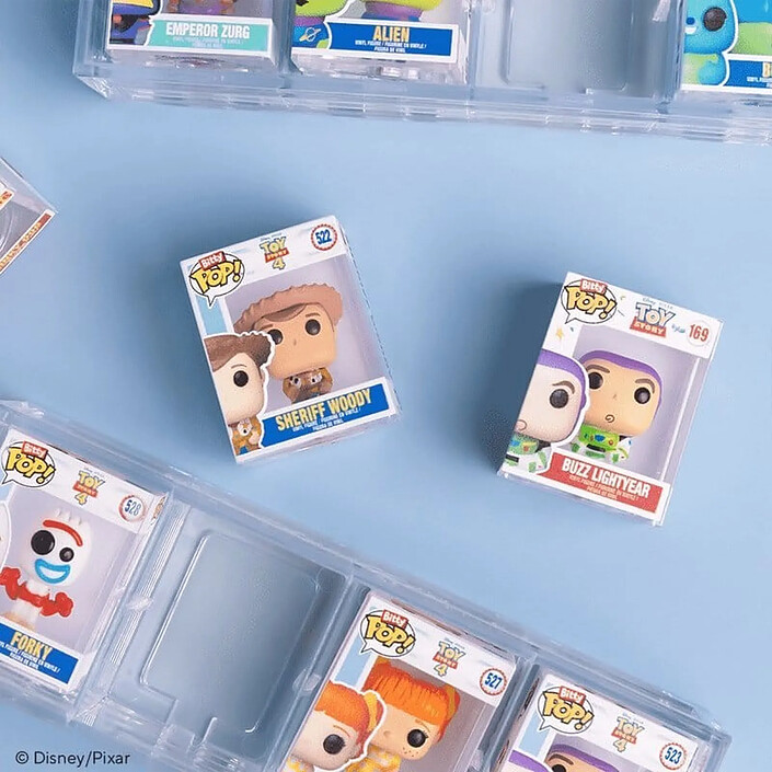 Figurines