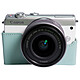 Canon EOS M100 Blanc + EF-M 15-45 mm IS STM + Étui turquoise Appareil photo 24.2 MP - Vidéo Full HD 60p - Dual Pixel - Écran LCD tactile inclinable 3" - Wi-Fi - NFC - Bluetooth + Objectif EF-M 15-45 mm IS STM + Étui