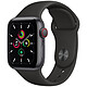 Apple Watch SE GPS + Cellular Space Gray Aluminium Bracelet Sport Black 40 mm · Occasion Montre connectée - Aluminium - Étanche - GPS - Cardiofréquencemètre - Écran Retina  - Wi-Fi 2,4 GHz / Bluetooth - watchOS 7 - Bracelet Sport 40 mm - Article utilisé