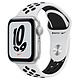 Apple Watch Nike SE GPS Silver Aluminium Sport Band Pure Platinum/Black 40 mm Montre connectée - Aluminium - Étanche - GPS - Cardiofréquencemètre - Écran Retina - Wi-Fi 2.4 GHz / Bluetooth - watchOS 7 - Bracelet 40 mm