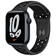 Apple Watch Nike Series 7 GPS Aluminium Minuit Bracelet Sport 45 mm Montre connectée - Aluminium - Étanche - GPS - Cardiofréquencemètre - Écran OLED Retina Always On - Wi-Fi 4 / Bluetooth 5.0 - watchOS 8 - Bracelet Sport 45 mm