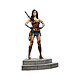 Zack Snyder's Justice League - Statuette 1/6 Wonder Woman 37 cm Statuette 1/6 Zack Snyder's Justice League, modèle Wonder Woman 37 cm.