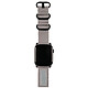 UAG Bracelet Apple Watch 42 et 44 mm en Nylon Nato  Gris Bracelet de montre Nato UAG spécialement conçu pour Apple Watch 9 / 8 / 7 / 6 / SE / 5 / 4 / 3 / 2 / 1 (42 / 44 / 45 mm)