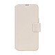 Decoded Étui pour iPhone 16 Folio MagSafe avec Porte-cartes et Coque Détachable Beige - Cet étui pour iPhone 16 dispose d'un revêtement en cuir pleine fleur et d'une sous-couche en polycarbonate résistants aux chocs et aux chutes de 1,2 mètre