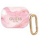 Guess Coque pour AirPods Pro Marbrée Silicone Rigide avec Mousqueton Rose Coque Guess Marble rose protégeant et habillant votre AirPods Pro de manière stylée