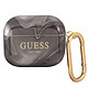 Guess Coque pour AirPods 3 Marbrée Silicone Rigide avec Mousqueton Noir Coque Guess Marble noir protégeant et habillant votre AirPods 3 de manière stylée