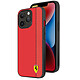 Ferrari Coque pour iPhone 14 Pro Max Bi-matière Effet Carbone Compatible QI Rouge - Fabriquée sous licence officielle Ferrari pour garantir qualité et authenticité