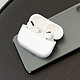 Avis Étui Intégral AirPods Pro et Pro 2 Silicone Soft-touch Compatible Qi blanc