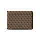 Guess Housse Magnétique pour Ordinateur 13 / 14 pouces Modèle 4G Triangle Marron - Cette housse marron signée Guess modèle 4G Triangle vous permettra de transporter votre ordinateur portable 13 ou 14 pouces en toute commodité