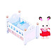 Sylvanian Families - Le bébé Lapin Chocolat et le lit 5 cm Le bébé Lapin Chocolat et le lit 5 cm Sylvanian Families.