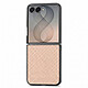 Avizar Coque pour Galaxy Z Flip 8 Effet Cuir Carbone avec Bords Surélevés - Cette Coque sur mesure pour Samsung Galaxy Z Flip 8 s'adapte parfaitement au pliage fluide de votre smartphone tout en le protégeant contre les chocs du quotidien.